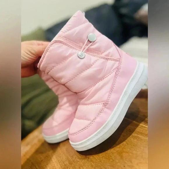 London Fog Boots size 11 like new pink color - Picture 1 of 7